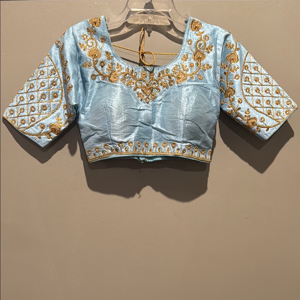 🌸Embellished Blue Crop Blouse with Short Sleeves